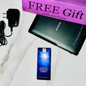 Estee Lauder Double Wear Stay-in-place makeup 7N1 deep amber